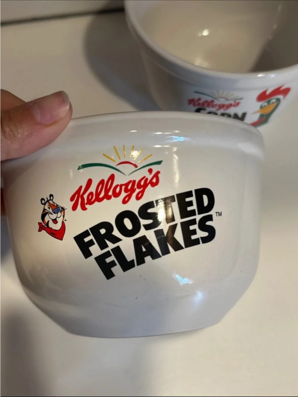 Vintage 1999 Nostalgia Kellogg’s Cereal Bowls Set (Frosted Flakes & Corn Flakes)